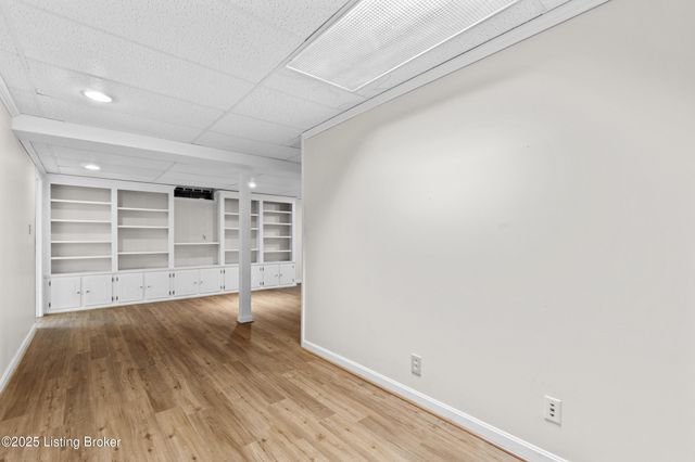 4506 Portico Ct, Louisville, KY 40299