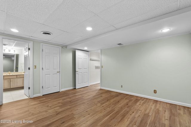 4506 Portico Ct, Louisville, KY 40299