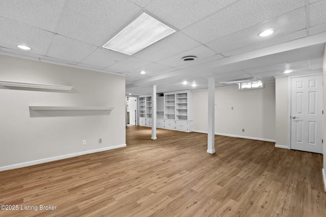 4506 Portico Ct, Louisville, KY 40299