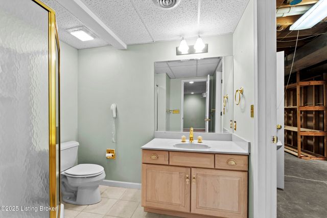 4506 Portico Ct, Louisville, KY 40299