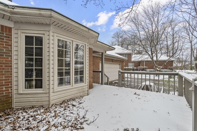 4506 Portico Ct, Louisville, KY 40299