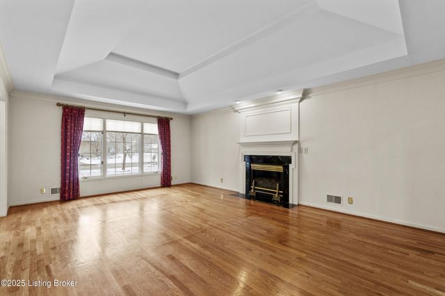 4506 Portico Ct, Louisville, KY 40299