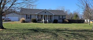353 Stevens Cir, Lafayette, TN 37083