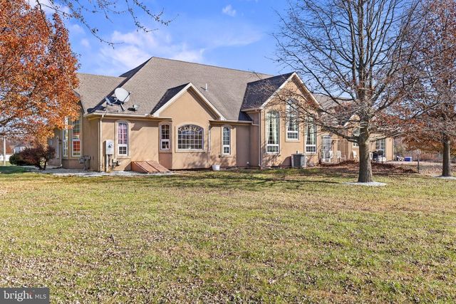 334 ROLLING LN, Abbottstown, PA 17301