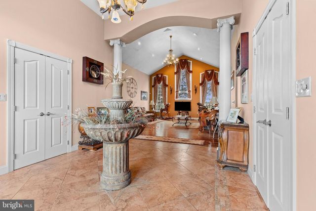 334 ROLLING LN, Abbottstown, PA 17301