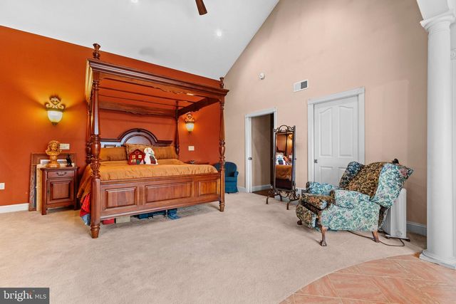 334 ROLLING LN, Abbottstown, PA 17301