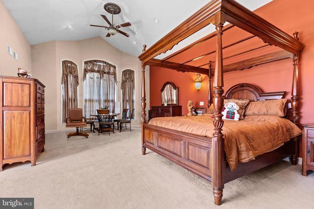 334 ROLLING LN, Abbottstown, PA 17301