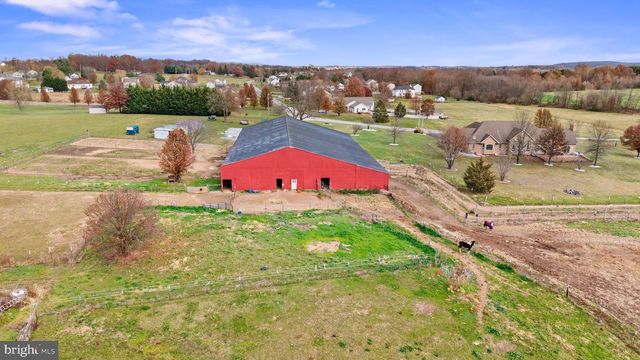 334 ROLLING LN, Abbottstown, PA 17301