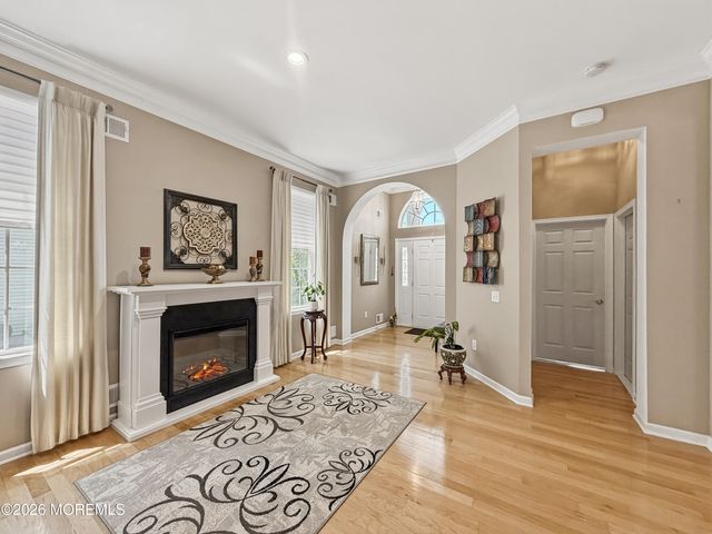 11 Sawgrass Street, Jackson, NJ 08527