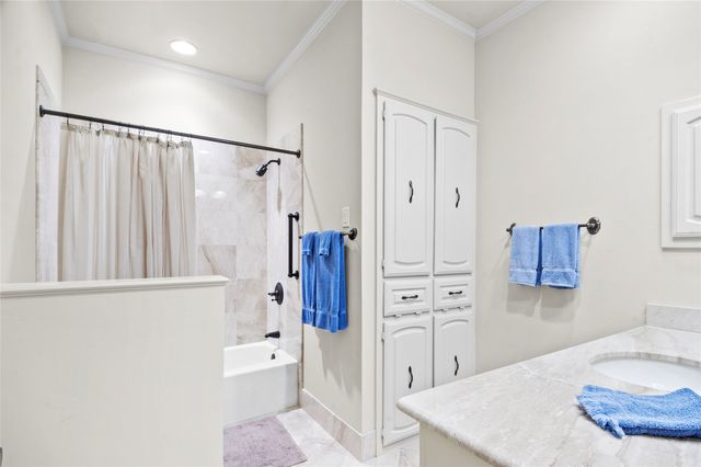 7247 Lane Park Drive, Dallas, TX 75225