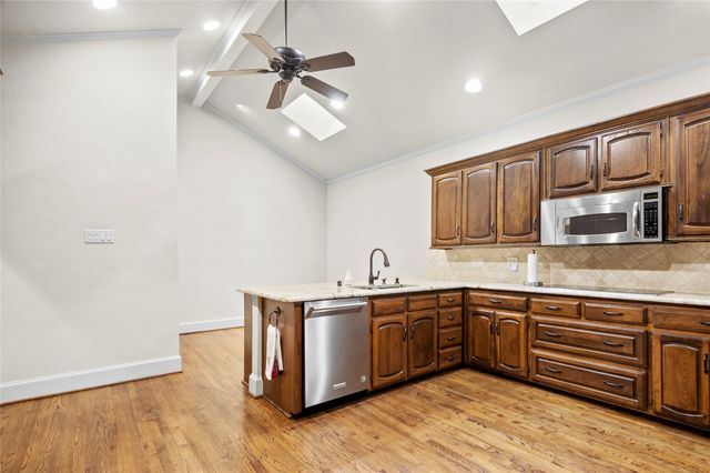 7247 Lane Park Drive, Dallas, TX 75225