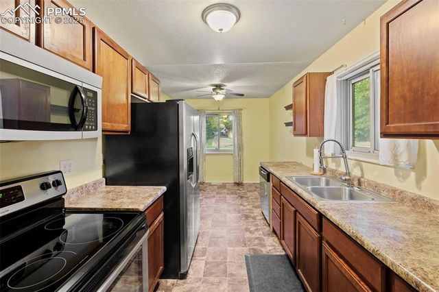 1869 Monterey Road, Colorado Springs, CO 80910