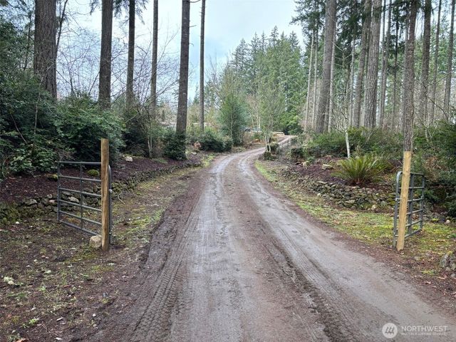 311 E Murray Road, Grapeview, WA 98546