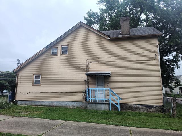 200 Maple Street, Elmwood Place, OH 45216