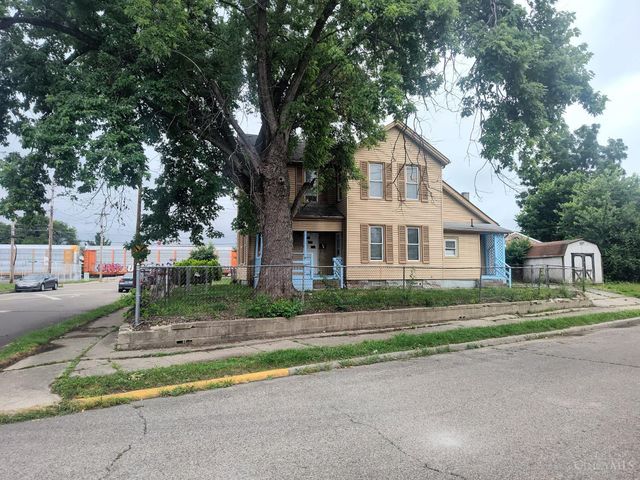 200 Maple Street, Elmwood Place, OH 45216