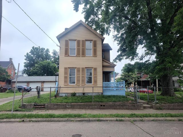 200 Maple Street, Elmwood Place, OH 45216