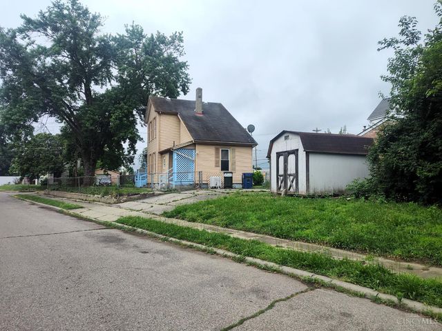 200 Maple Street, Elmwood Place, OH 45216