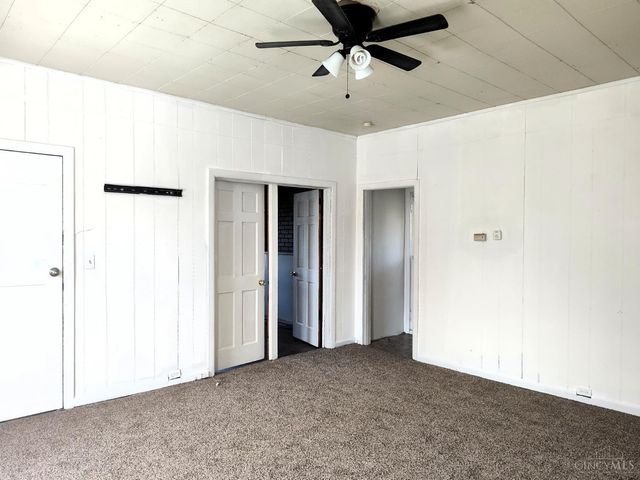 200 Maple Street, Elmwood Place, OH 45216