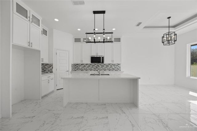 3004 Enzo Lane, Edinburg, TX 78542
