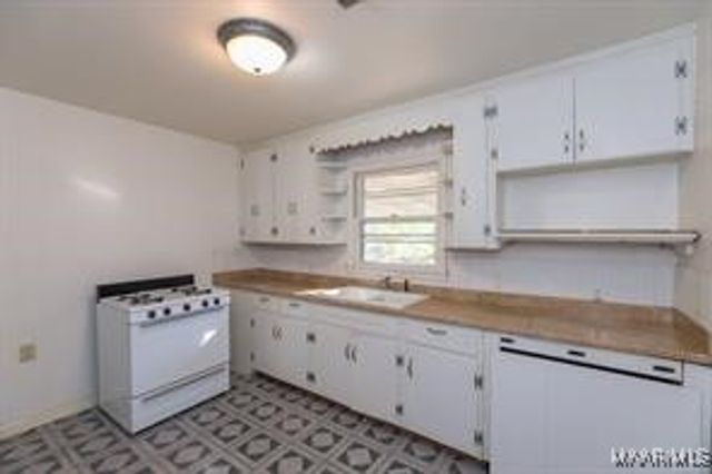 963 Green Ridge Road, Montgomery, AL 36109