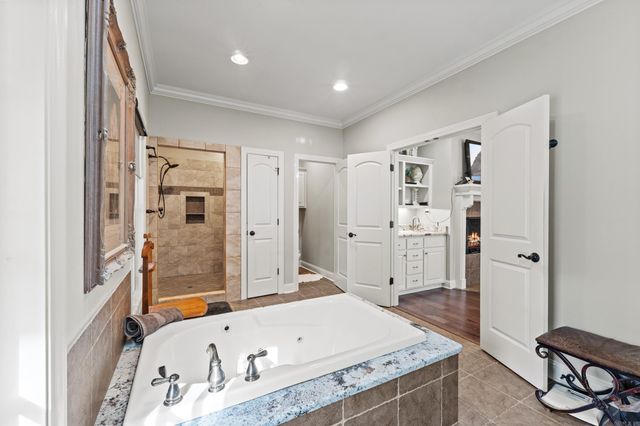 1919 Tudor Loop, Benton, AR 72019