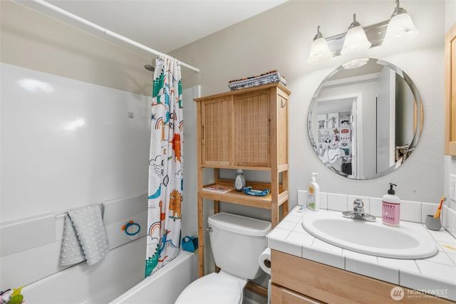 8252 Cowichan Road, Blaine, WA 98230