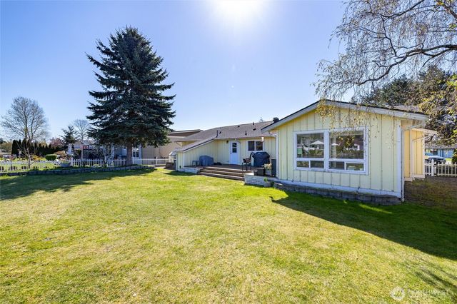 8252 Cowichan Road, Blaine, WA 98230