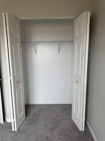 309 Springbrook Trail, Oswego, IL 60543