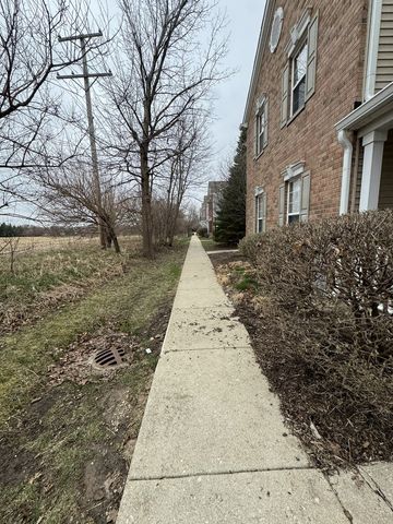 309 Springbrook Trail, Oswego, IL 60543