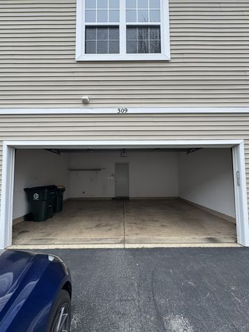 309 Springbrook Trail, Oswego, IL 60543