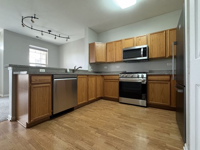 309 Springbrook Trail, Oswego, IL 60543