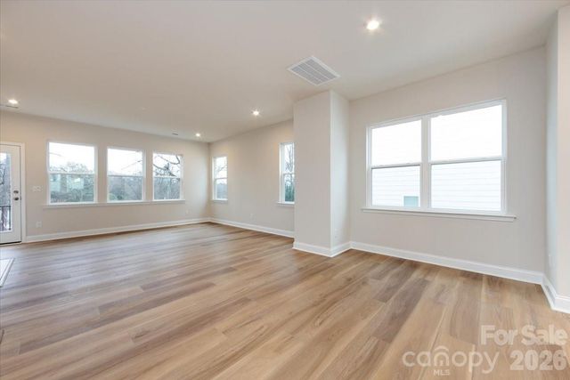 8022 Cedarsmith Court, Charlotte, NC 28217