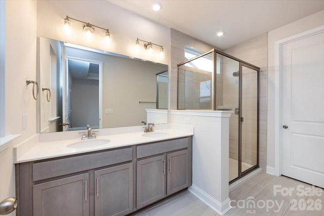 8022 Cedarsmith Court, Charlotte, NC 28217