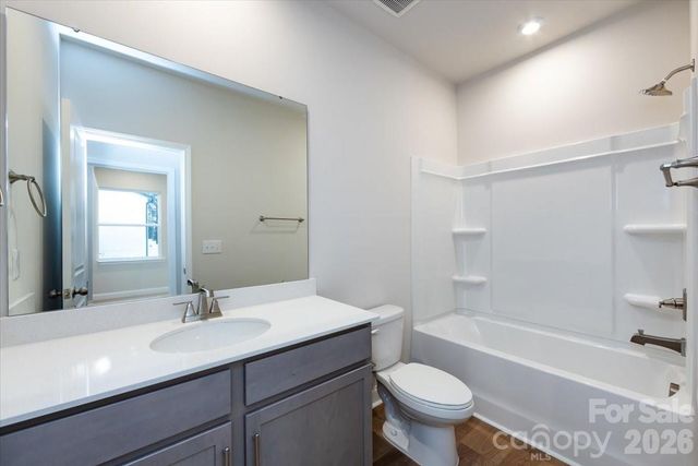 8022 Cedarsmith Court, Charlotte, NC 28217