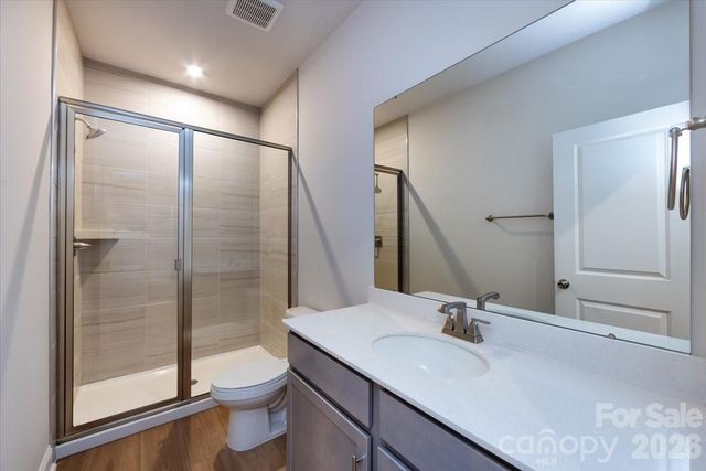 8022 Cedarsmith Court, Charlotte, NC 28217