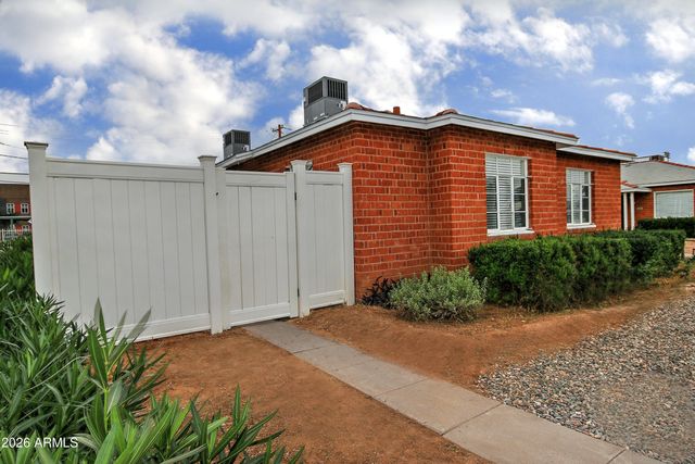 1919 W Earll Drive 1, Phoenix, AZ 85015