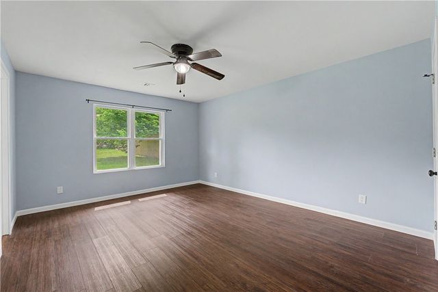 1001 N Dove Drive, Rogers, AR 72756