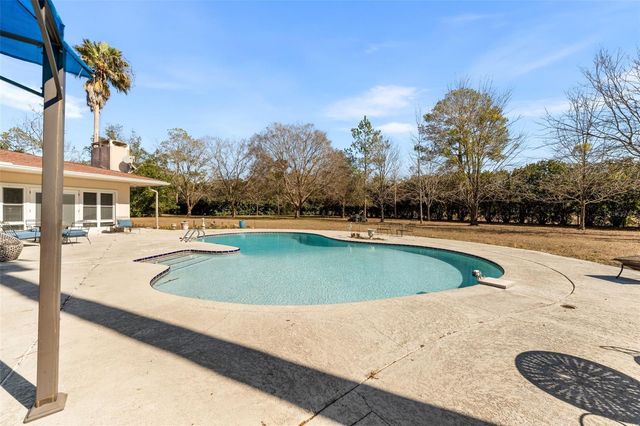 20031 NW COUNTY ROAD 236, High Springs, FL 32643