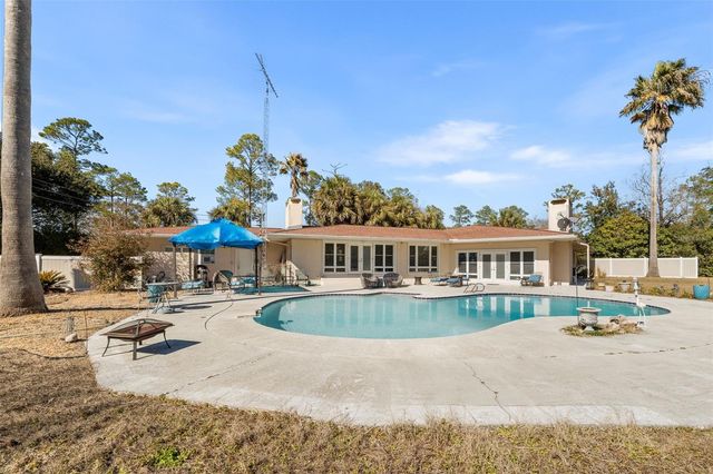 20031 NW COUNTY ROAD 236, High Springs, FL 32643