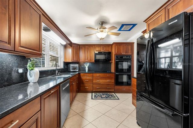 20031 NW COUNTY ROAD 236, High Springs, FL 32643