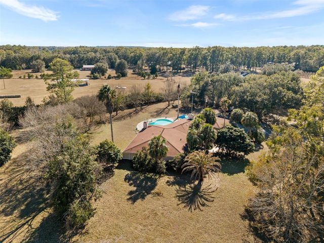 20031 NW COUNTY ROAD 236, High Springs, FL 32643