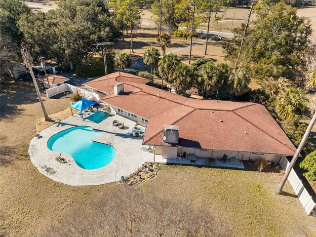 20031 NW COUNTY ROAD 236, High Springs, FL 32643