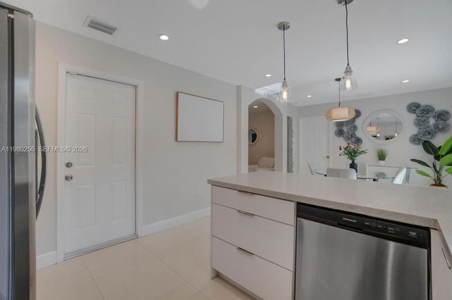 20560 NW 17th Ave, Miami Gardens, FL 33056