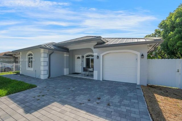 20560 NW 17th Ave, Miami Gardens, FL 33056