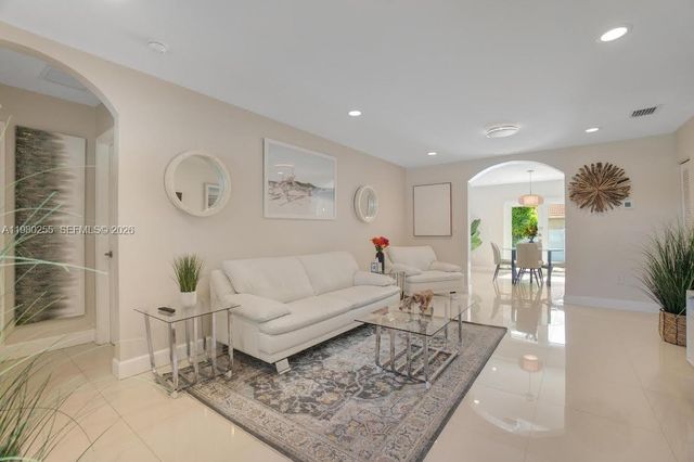 20560 NW 17th Ave, Miami Gardens, FL 33056