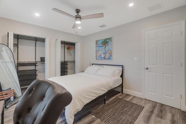 20560 NW 17th Ave, Miami Gardens, FL 33056