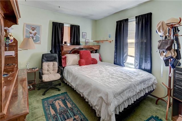 11804 Fuller Avenue, Kansas City, MO 64134