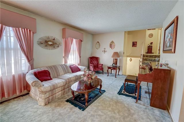 11804 Fuller Avenue, Kansas City, MO 64134