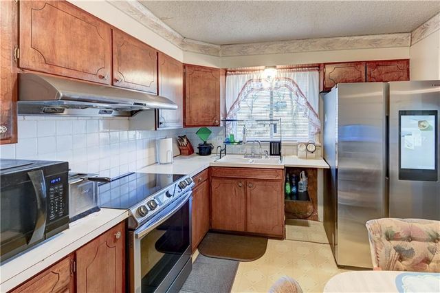 11804 Fuller Avenue, Kansas City, MO 64134