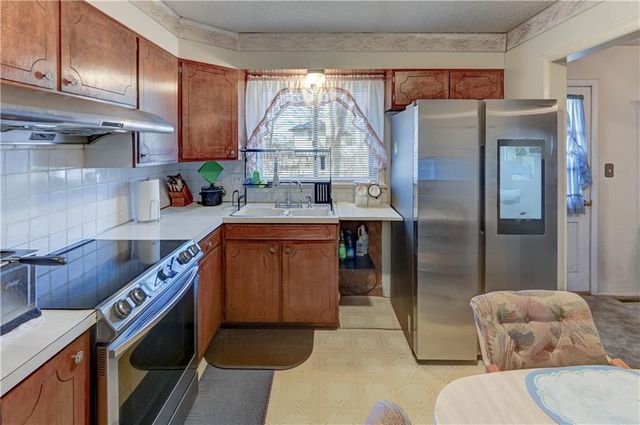 11804 Fuller Avenue, Kansas City, MO 64134